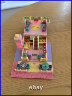 Vintage Polly Pocket Pizzeria Variation Green Lights Playset Bluebird Rare