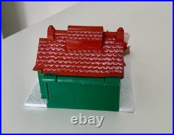 Vintage Polly Pocket Pollyville Holiday Toy Shop