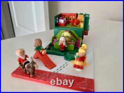 Vintage Polly Pocket Pollyville Holiday Toy Shop