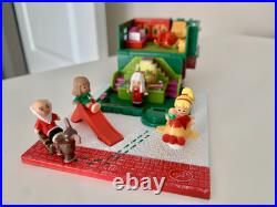 Vintage Polly Pocket Pollyville Holiday Toy Shop
