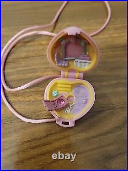 Vintage Polly Pocket Pretty Present Locket Complete (Blue Bird, 1992)