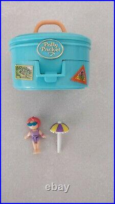 Vintage Polly Pocket Summer Villa with original doll and umbrella 99% complete