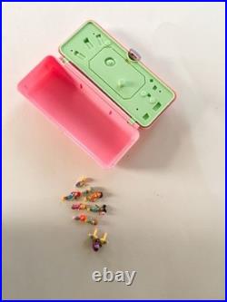 Vintage Rare Bluebird Polly Pocket 1989 Pool Party Compact 8 figurines
