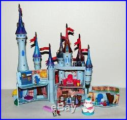 Vintage Sleeping Beauty Castle (Blue) 1998 Trendmasters Polly Pocket Figures