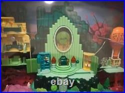 Vintage Wizard of Oz Play Set Polly Pocket Dorothy Scarecrow Tin man Lion New