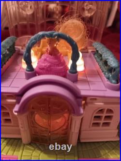 Vntg 1994 Polly Pocket Light Up Bridal Salon Working Lights With 5 Dolls