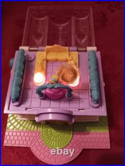 Vntg 1994 Polly Pocket Light Up Bridal Salon Working Lights With 5 Dolls