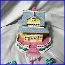 Vtg Polly Pocket Bluebird CLUBHOUSE! Incomplete Pop-Up Play House w 5 Figures