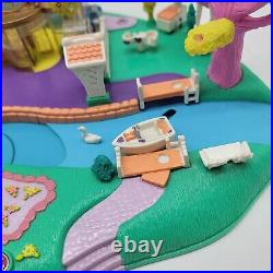 Vtg Polly Pocket Magical Movin' Pollyville Boutique Bluebird Treehouse Figures