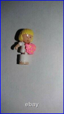 Vtg Polly Pocket Wedding Day Locket Replacement TRISTA DOLL With BOUQUET ONLY 1996