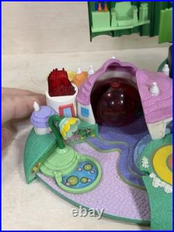 WIZARD of OZ Polly Pocket Playset Emerald City 2001 100% COMPLETE Look/Read