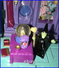 Wizard of Oz Emerald City Playset Lights Work Polly Pocket + 6 Figures + Balloon