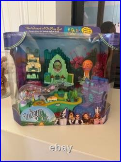Wizard of oz Polly Pocket Playset Emerald City 2001 With 9 Figures Lights Work Wizard of oz Polly Pocket Playset Emerald City 2001 With 9 Figures Lights Work